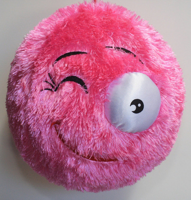 Assortimento adorabile mostro di palla pelosa con materiale di palla interna PVC carino volto di cartone animato