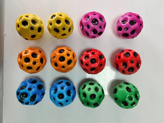 Palla di balzo lunare sport alleviare lo stress palla di corallo schiacciare giocattolo per bambini giocare