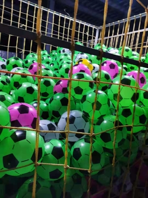 Stampa in rilievo calcio gonfiabile da 8 pollici per bambini sport palla da spiaggia giocattoli da piscina PVC