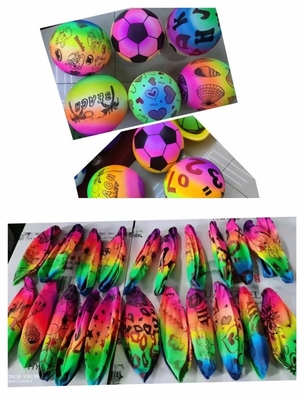 Gioco e divertimento per gli adulti Ballo da spiaggia in PVC da 9 pollici con disegno arcobaleno di novità