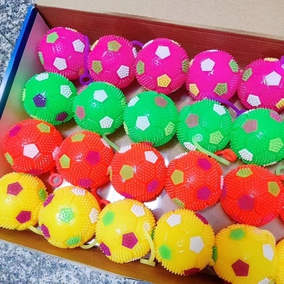 TPR di gomma lampeggiante Spikey Bouncing Yoyo Toy Ball in multi-colori Ottimo per alleviare lo stress